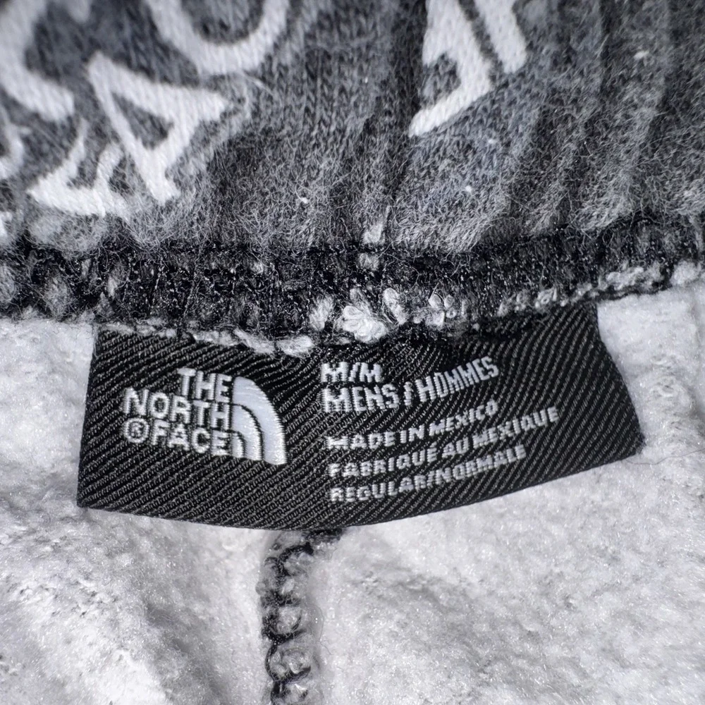 The North Face Men's Printed Tech Fleece Pants Black Size Medium